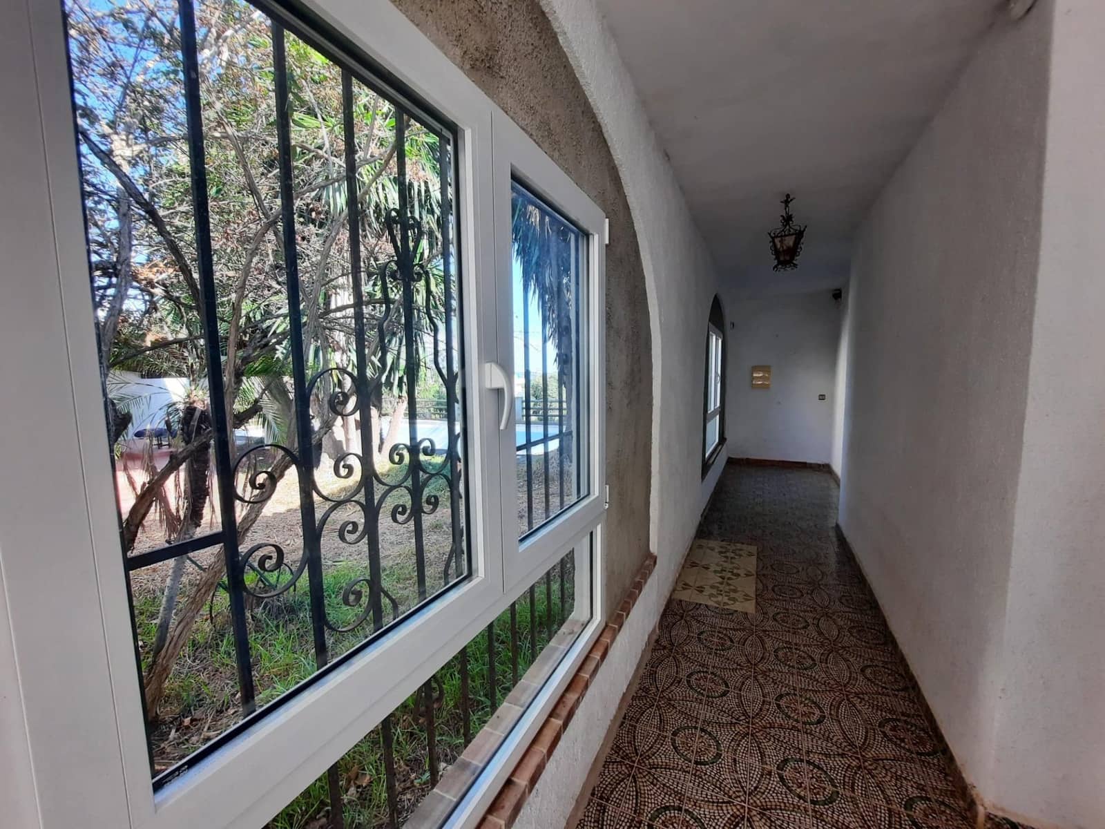 4 soverom Finca/Herregård til salgs i Alberic med svømmebasseng - € 620 000 (Ref: 8561638)