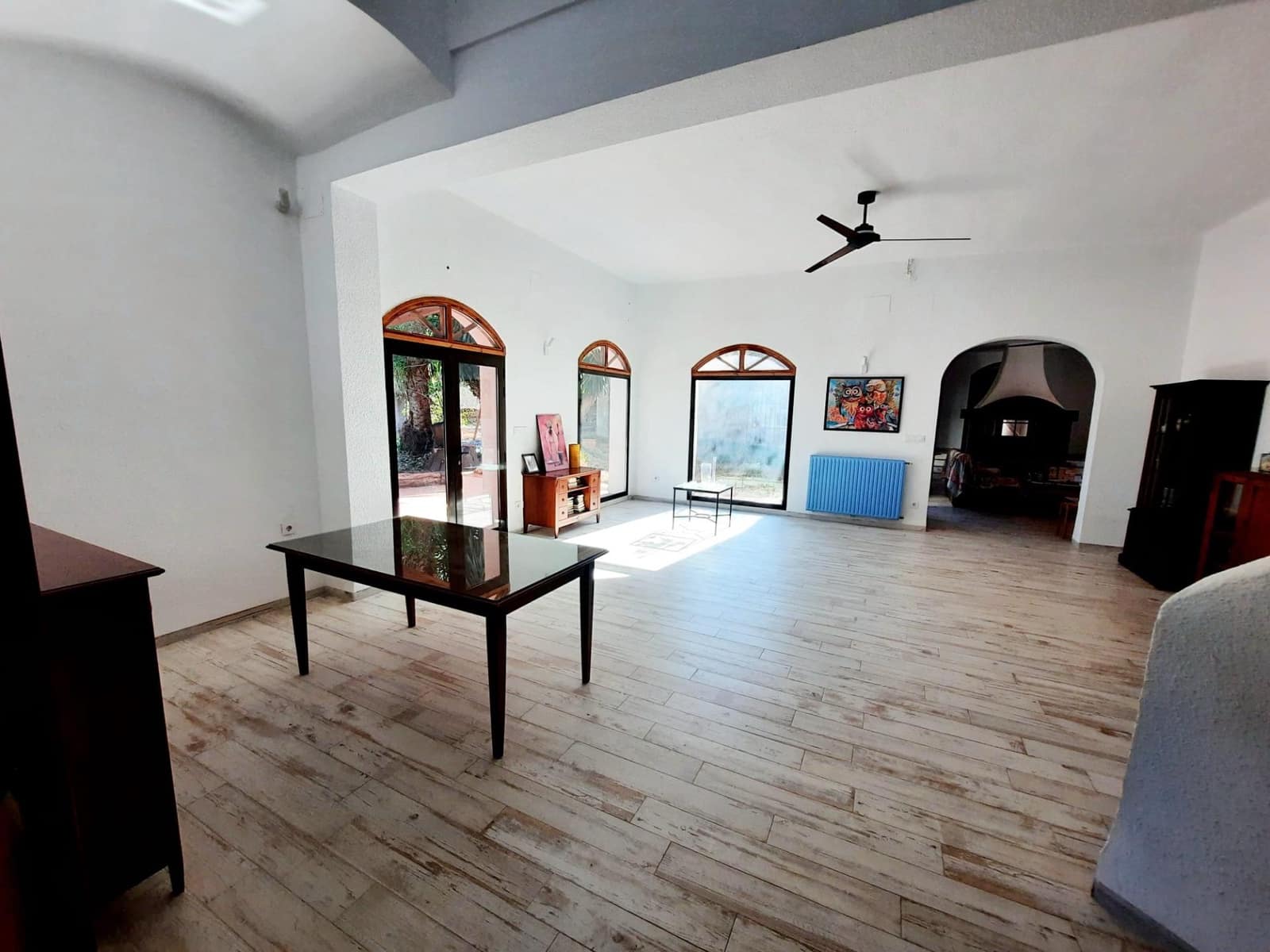 4 soverom Finca/Herregård til salgs i Alberic med svømmebasseng - € 620 000 (Ref: 8561638)