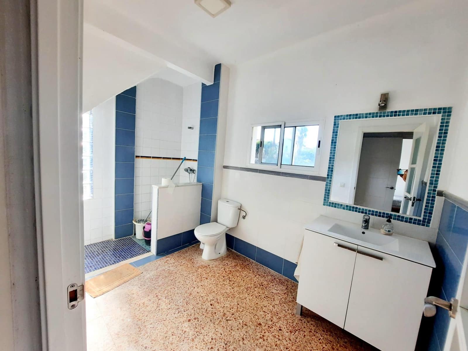 4 soverom Finca/Herregård til salgs i Alberic med svømmebasseng - € 620 000 (Ref: 8561638)