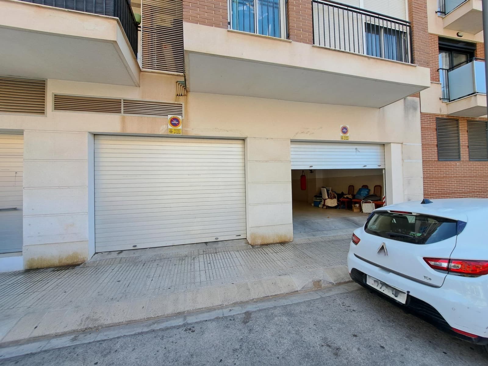 Comercial para venda em Alzira - 110 000 € (Ref: 8564888)