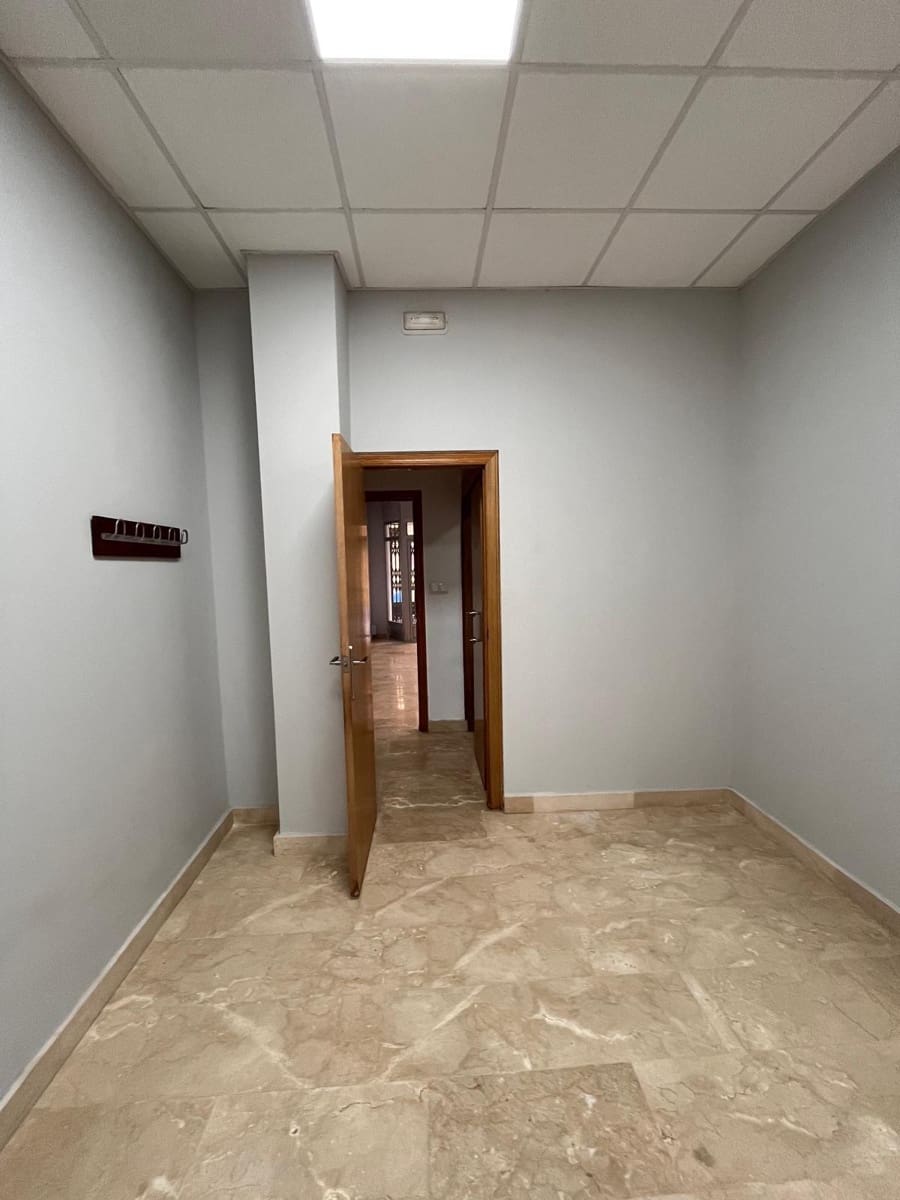 Local Comercial en Alzira en venta - 60.000 € (Ref: 8564892)