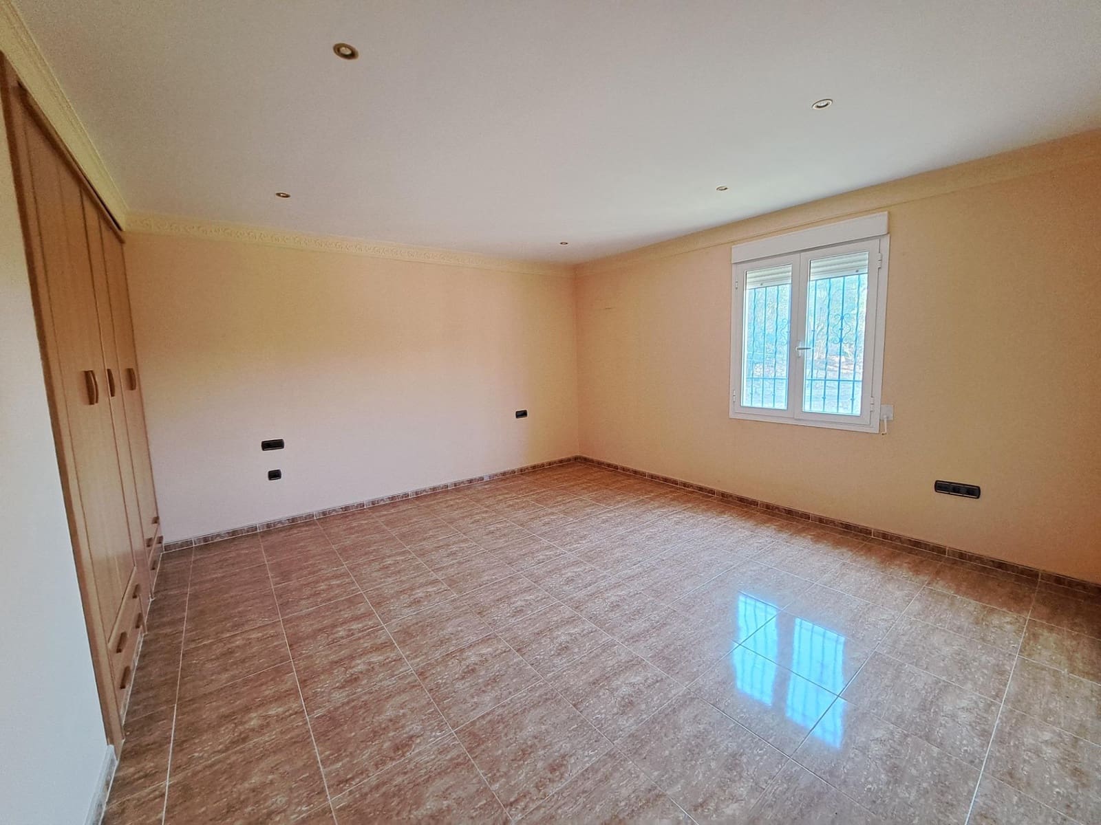 3 soveværelse Villa til salg i Alzira med swimmingpool garage - € 380.000 (Ref: 8615168)
