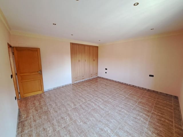 3 sypialnia Willa na sprzedaż w Alzira z basenem garażem - 380 000 € (Ref: 8615168)