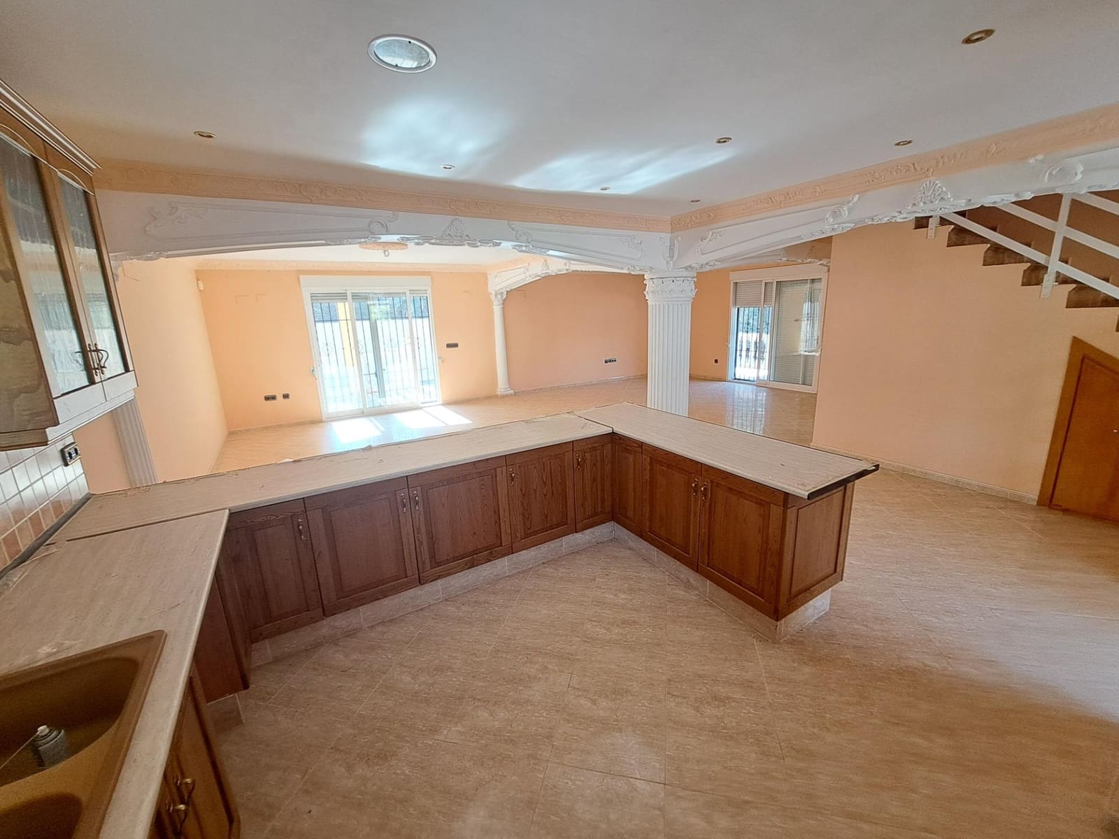 3 soveværelse Villa til salg i Alzira med swimmingpool garage - € 380.000 (Ref: 8615168)