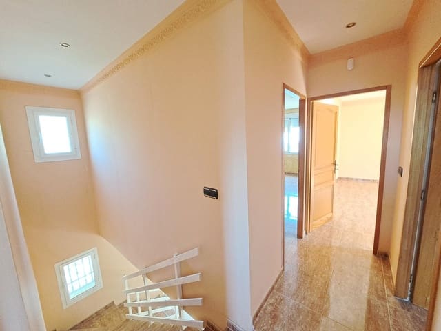 3 sypialnia Willa na sprzedaż w Alzira z basenem garażem - 380 000 € (Ref: 8615168)