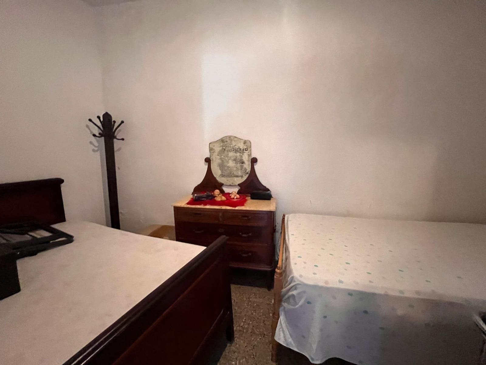 3 slaapkamer Villa te koop in Alzira met zwembad - € 220.000 (Ref: 8636717)