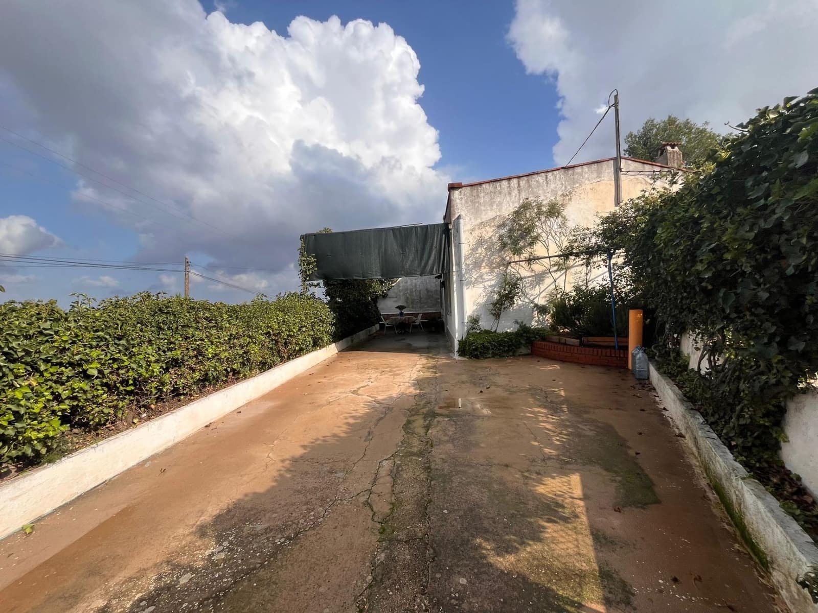 3 slaapkamer Villa te koop in Alzira met zwembad - € 220.000 (Ref: 8636717)