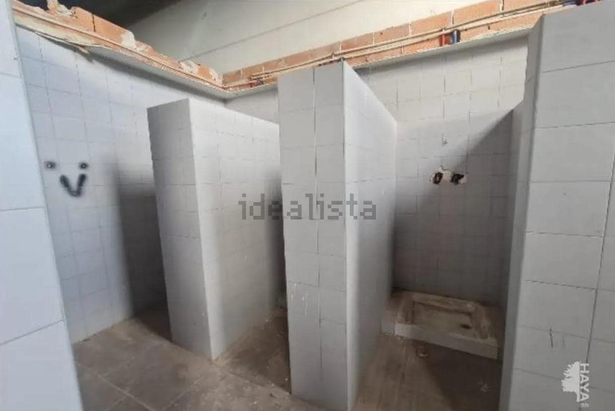 Bedrift til salgs i Alzira med garasje - € 562 500 (Ref: 8663205)