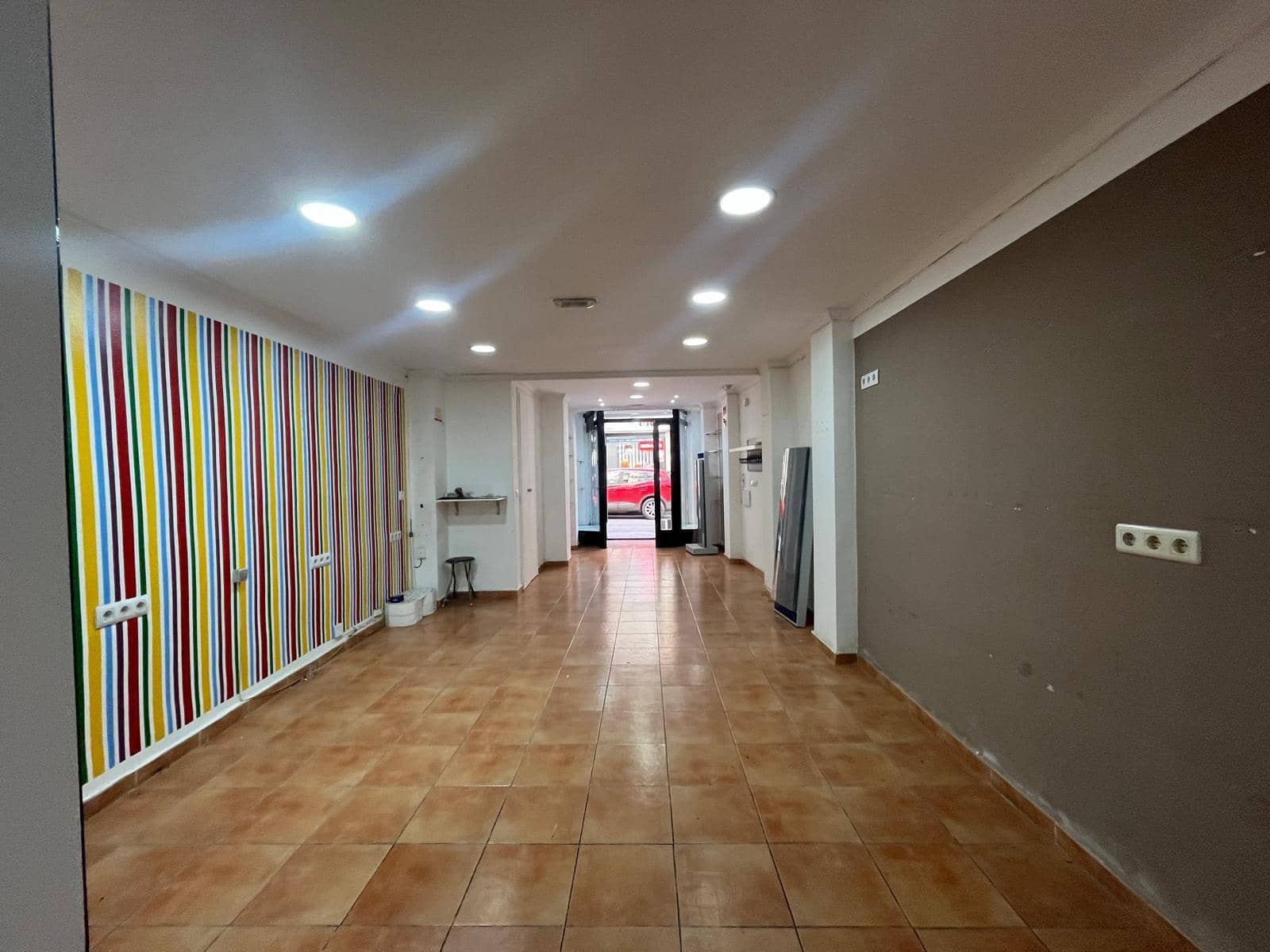 Erhverv til leje i Alzira - € 500 (Ref: 8755670)