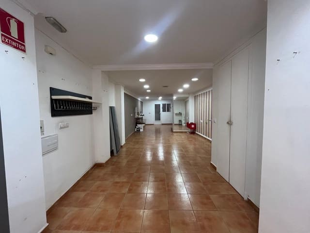 Commercial for rent in Alzira - € 500 (Ref: 8755670)