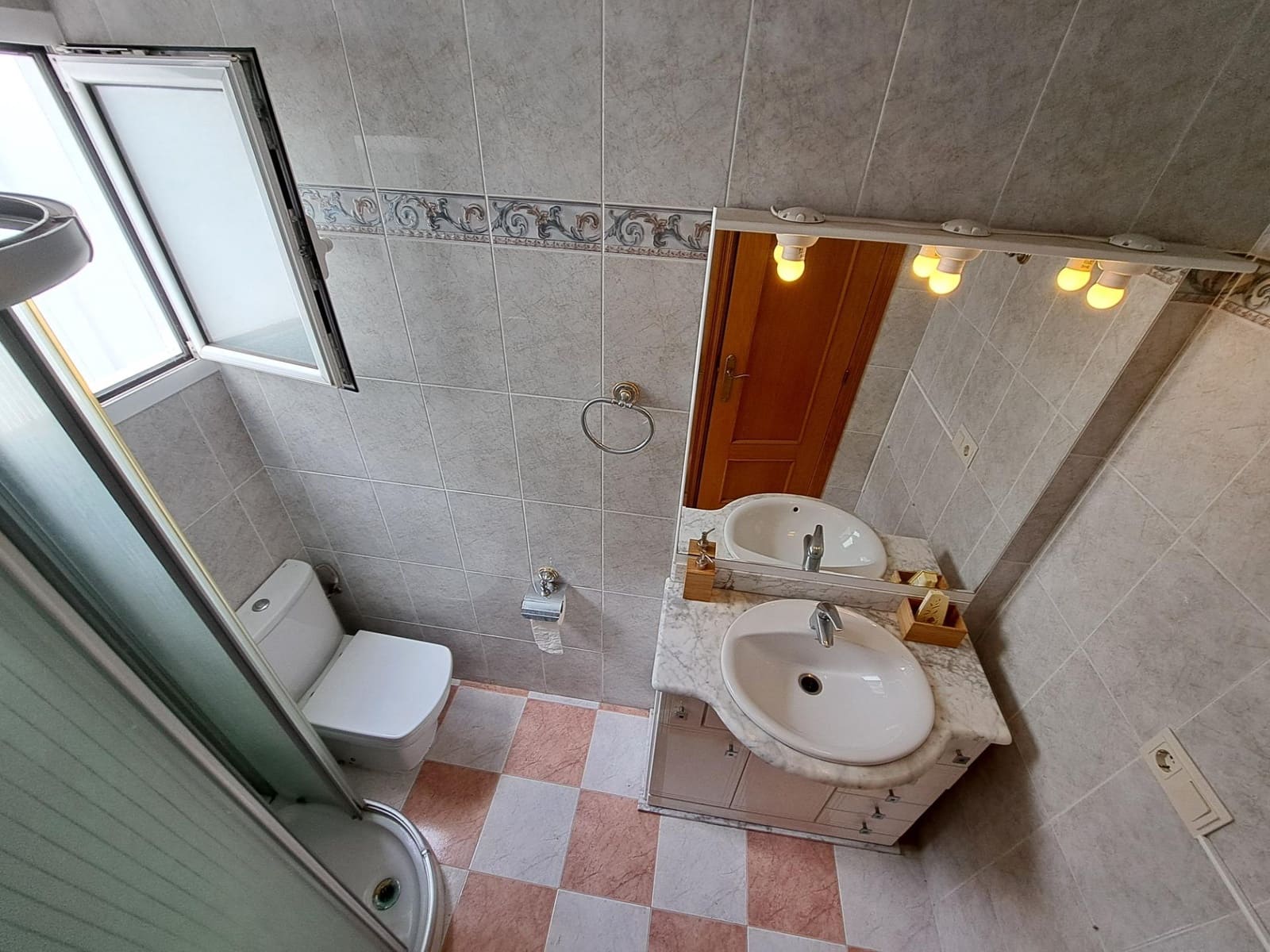 3 soveværelse Penthouse til salg i Alzira - € 168.000 (Ref: 8767284)