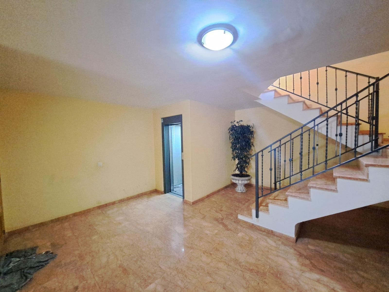 3 soveværelse Penthouse til salg i Alzira - € 168.000 (Ref: 8767284)