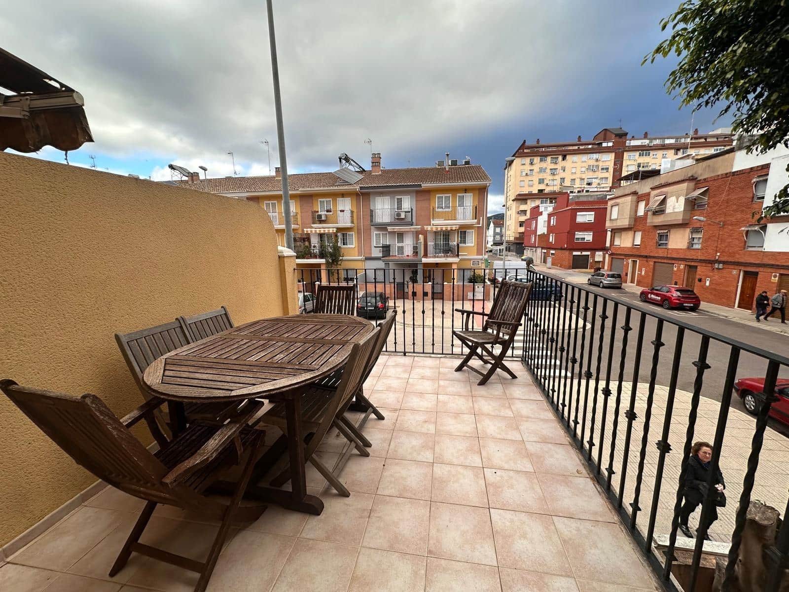 5 soveværelse Rækkehus til salg i Alzira med garage - € 325.000 (Ref: 8770550)