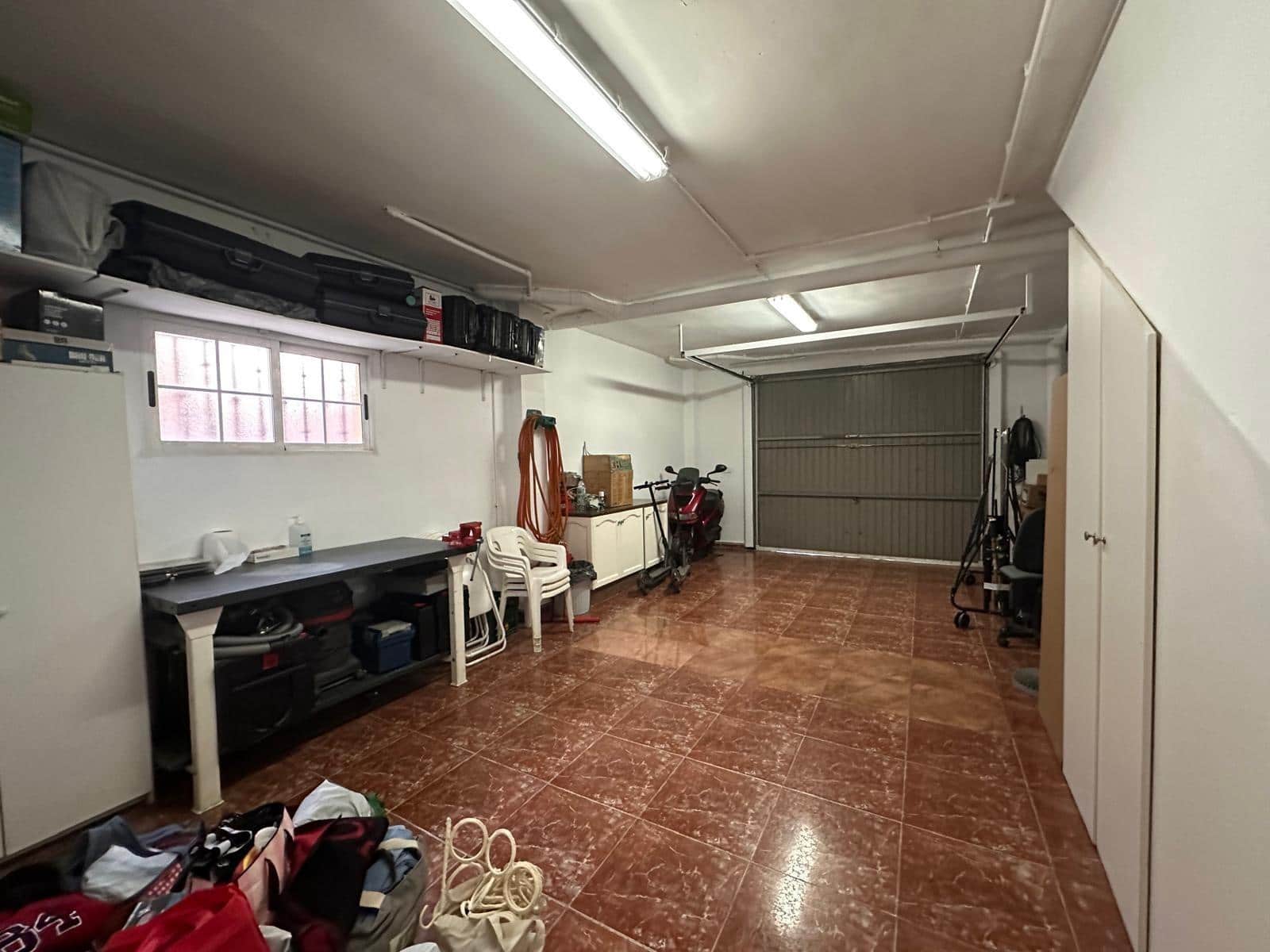 5 soveværelse Rækkehus til salg i Alzira med garage - € 325.000 (Ref: 8770550)