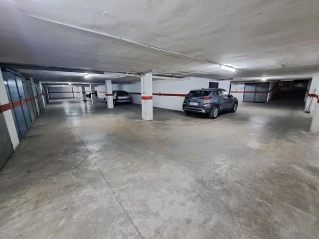 Garagem para venda em Alzira - 12 000 € (Ref: 8784098)