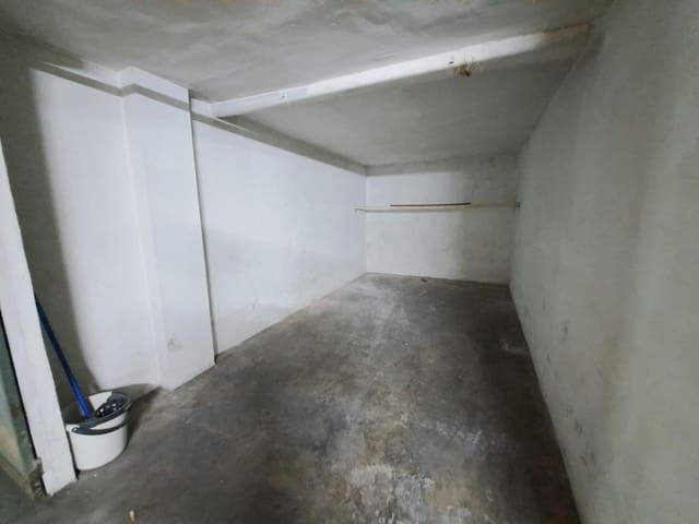 Garagem para venda em Alzira - 12 000 € (Ref: 8784098)
