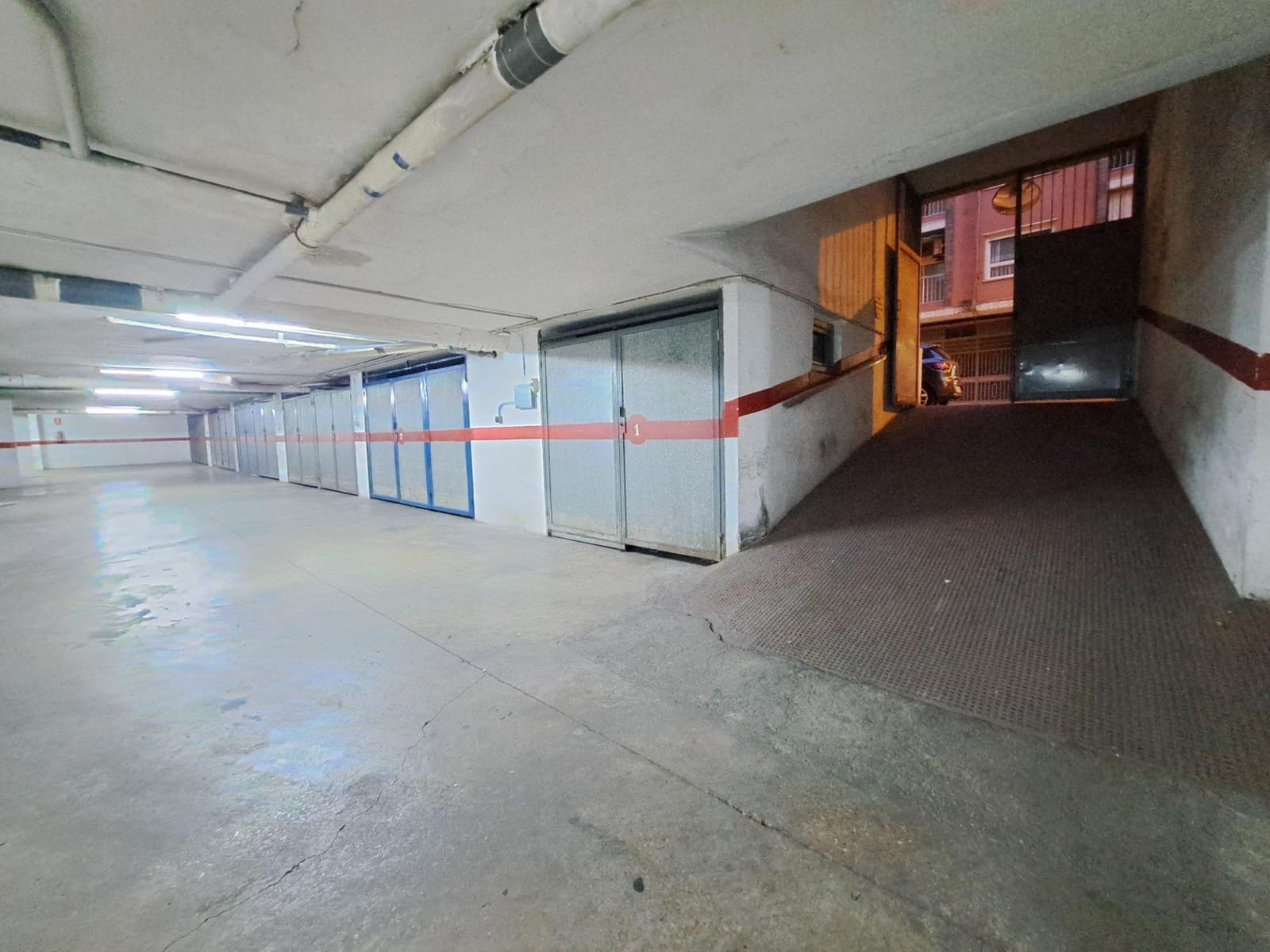 Garagem para venda em Alzira - 12 000 € (Ref: 8784098)