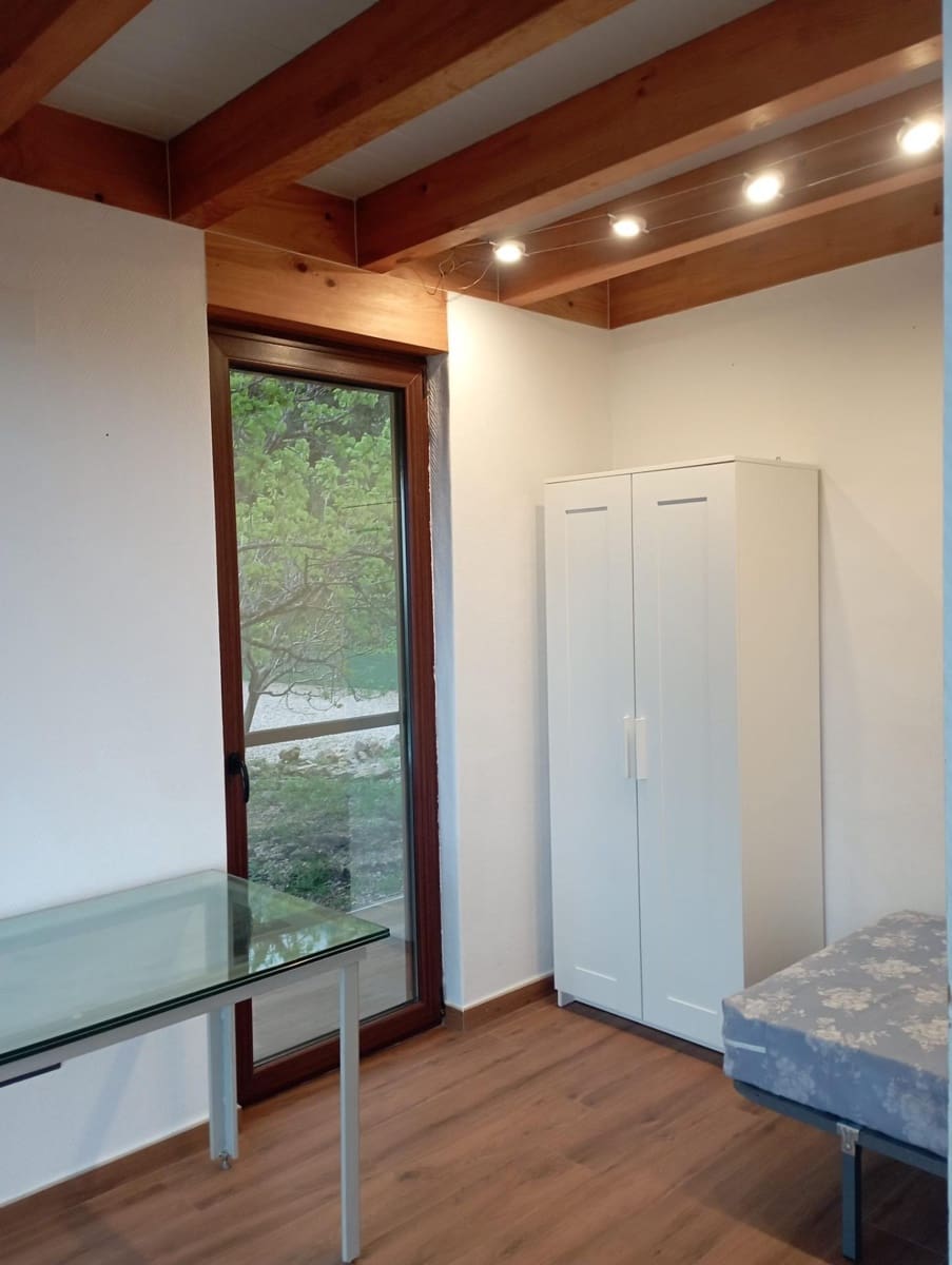 2 bedroom Finca/Country House for rent in Alzira with pool garage - € 950 (Ref: 8813035)