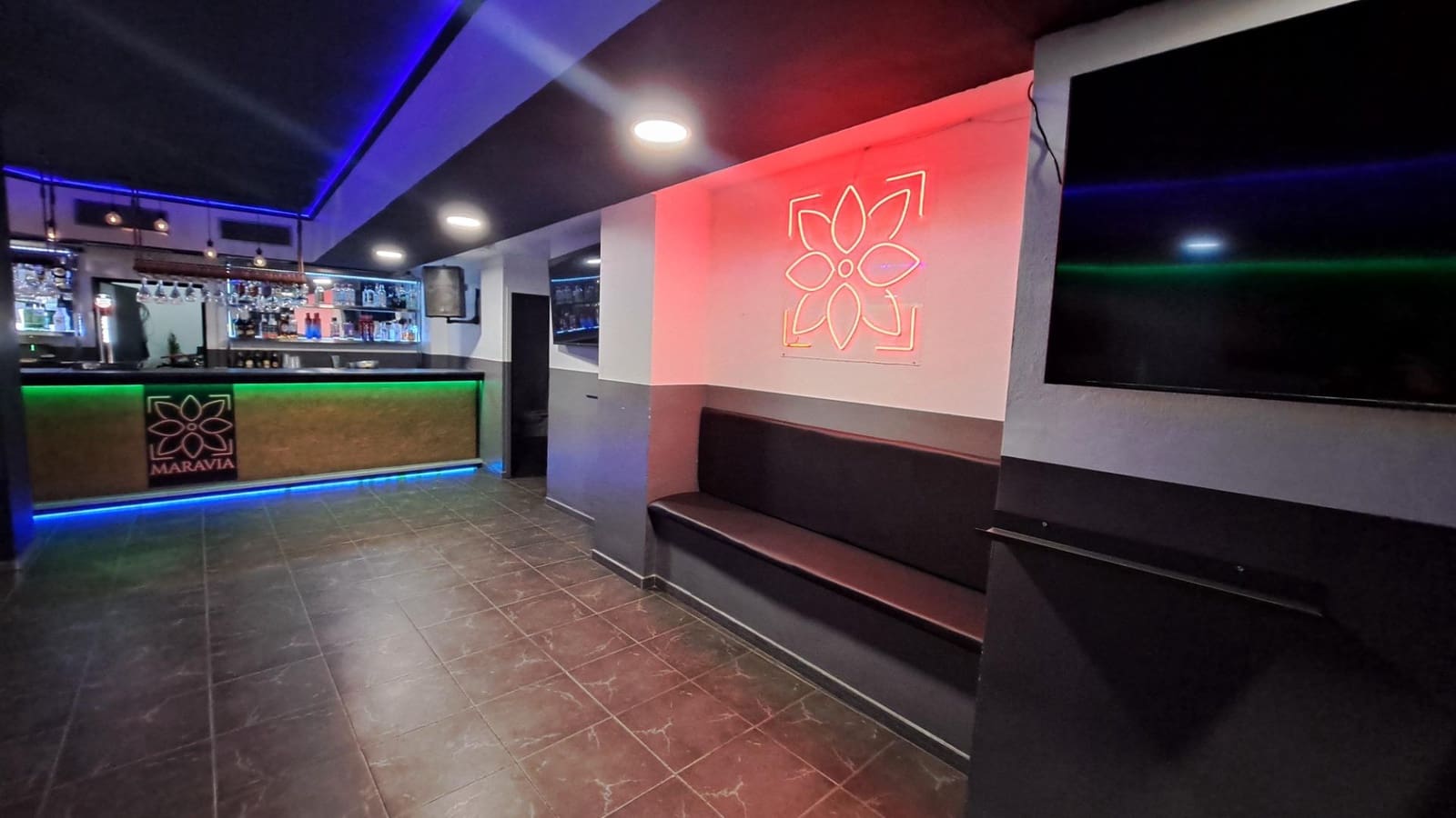 Komercyjne na sprzedaż w Carcaixent - 140 000 € (Ref: 8827418)