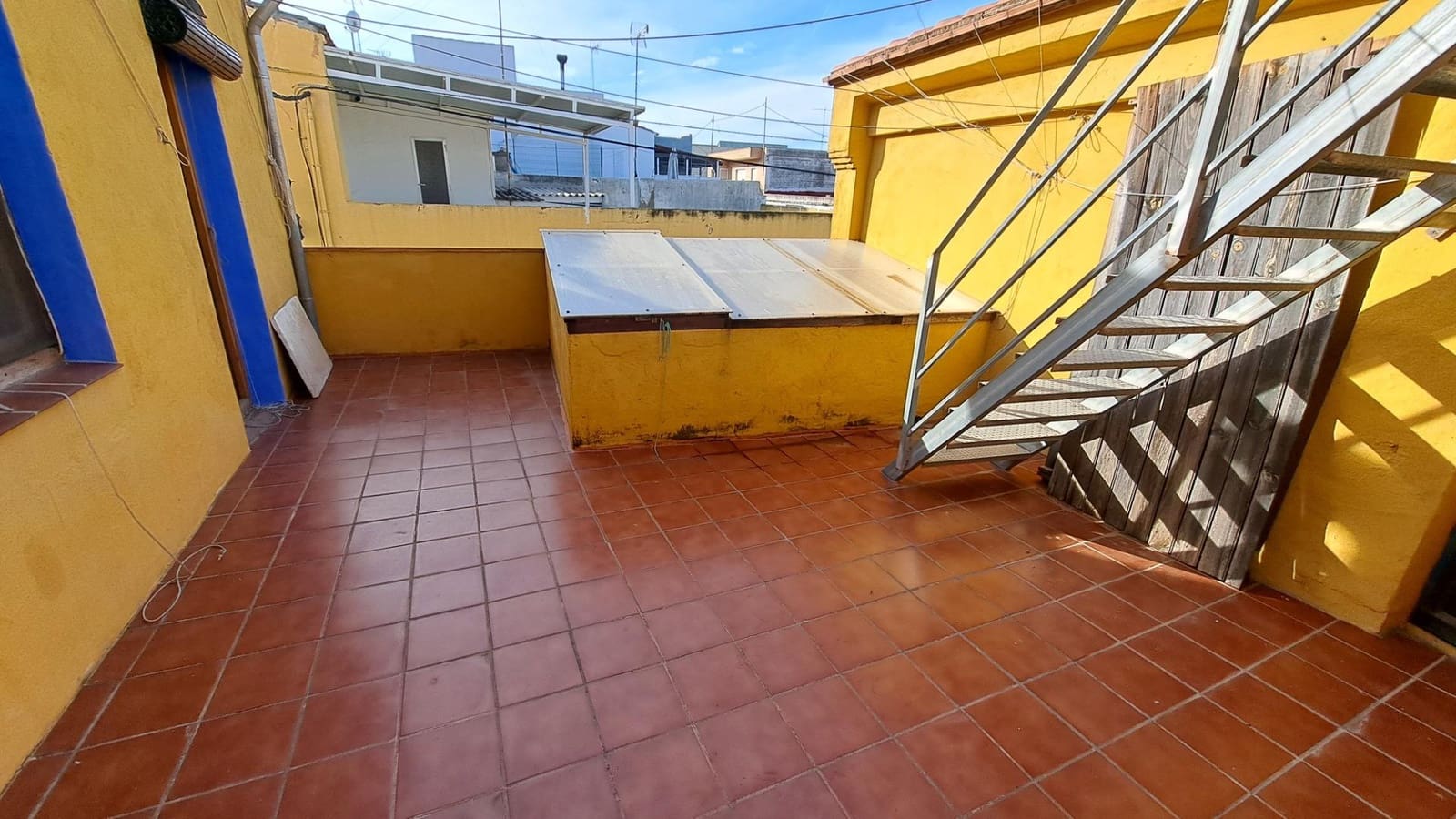 4 bedroom Townhouse for sale in Carcaixent - € 125,000 (Ref: 8841313)