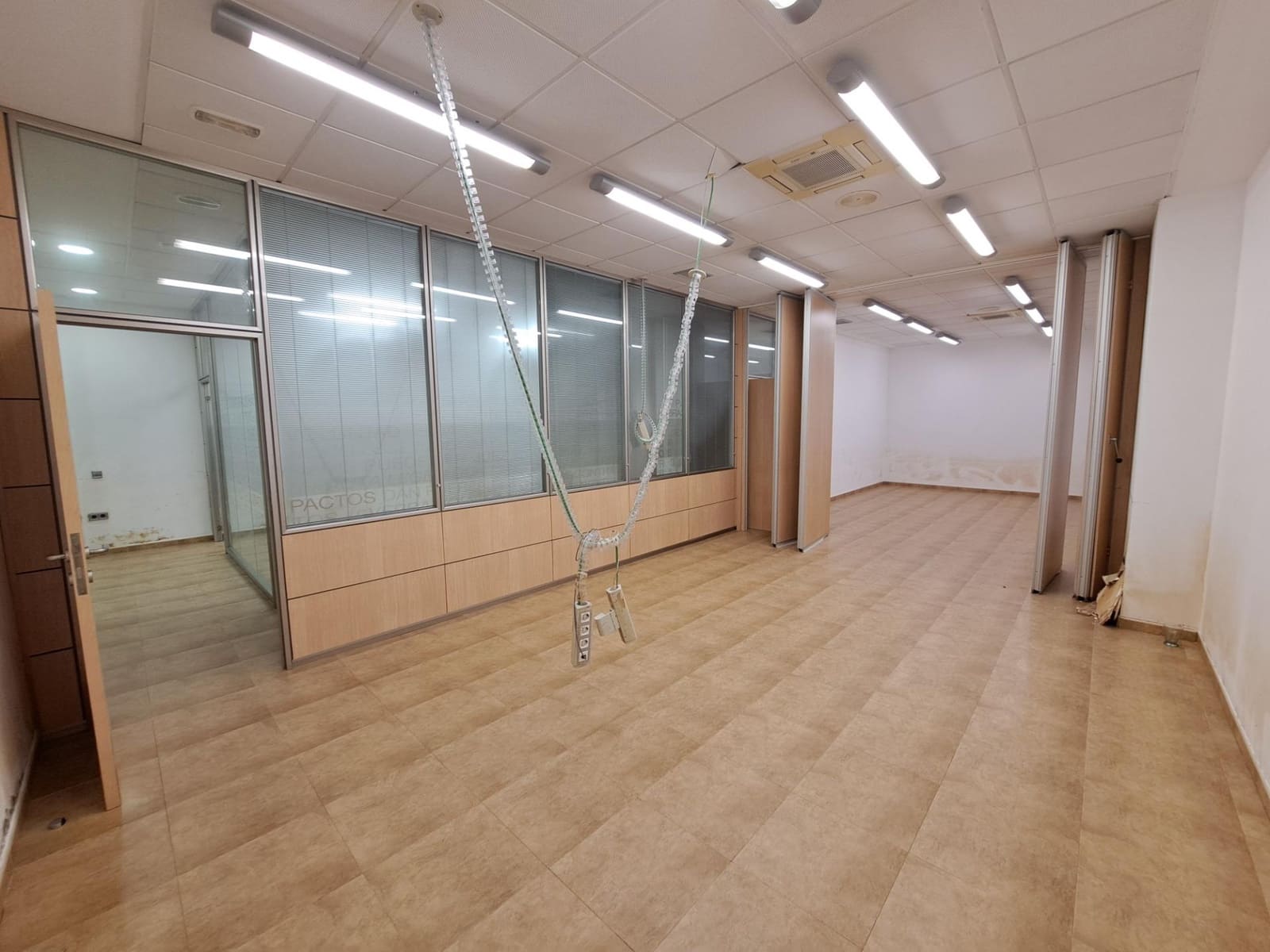 Erhverv til salg i Algemesi - € 115.000 (Ref: 8847692)