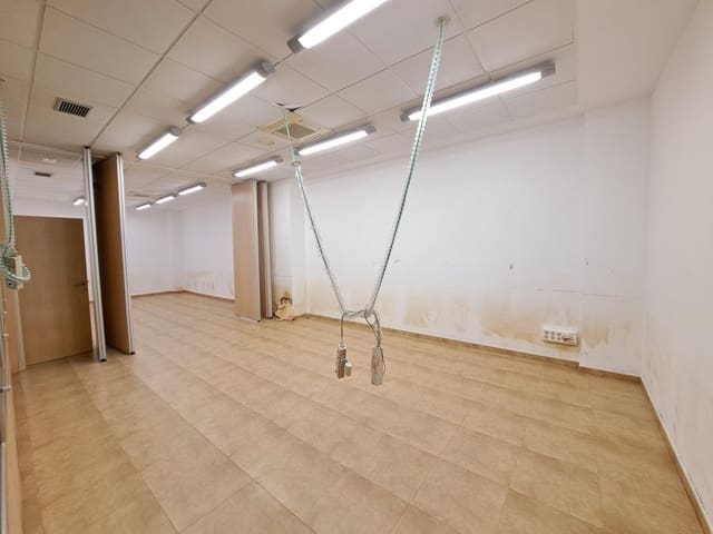 Commercial for sale in Algemesí - € 115,000 (Ref: 8847692)