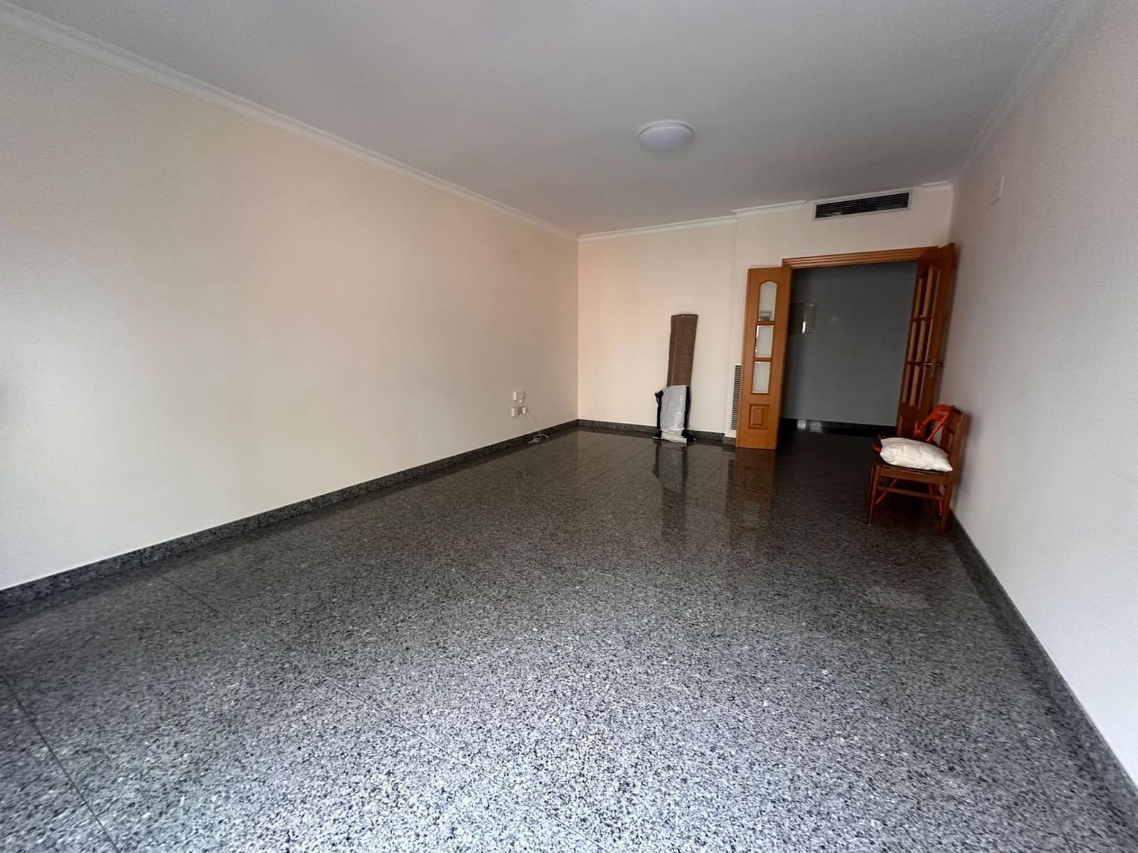 3 bedroom Flat for sale in Gandia - € 190,000 (Ref: 8847693)