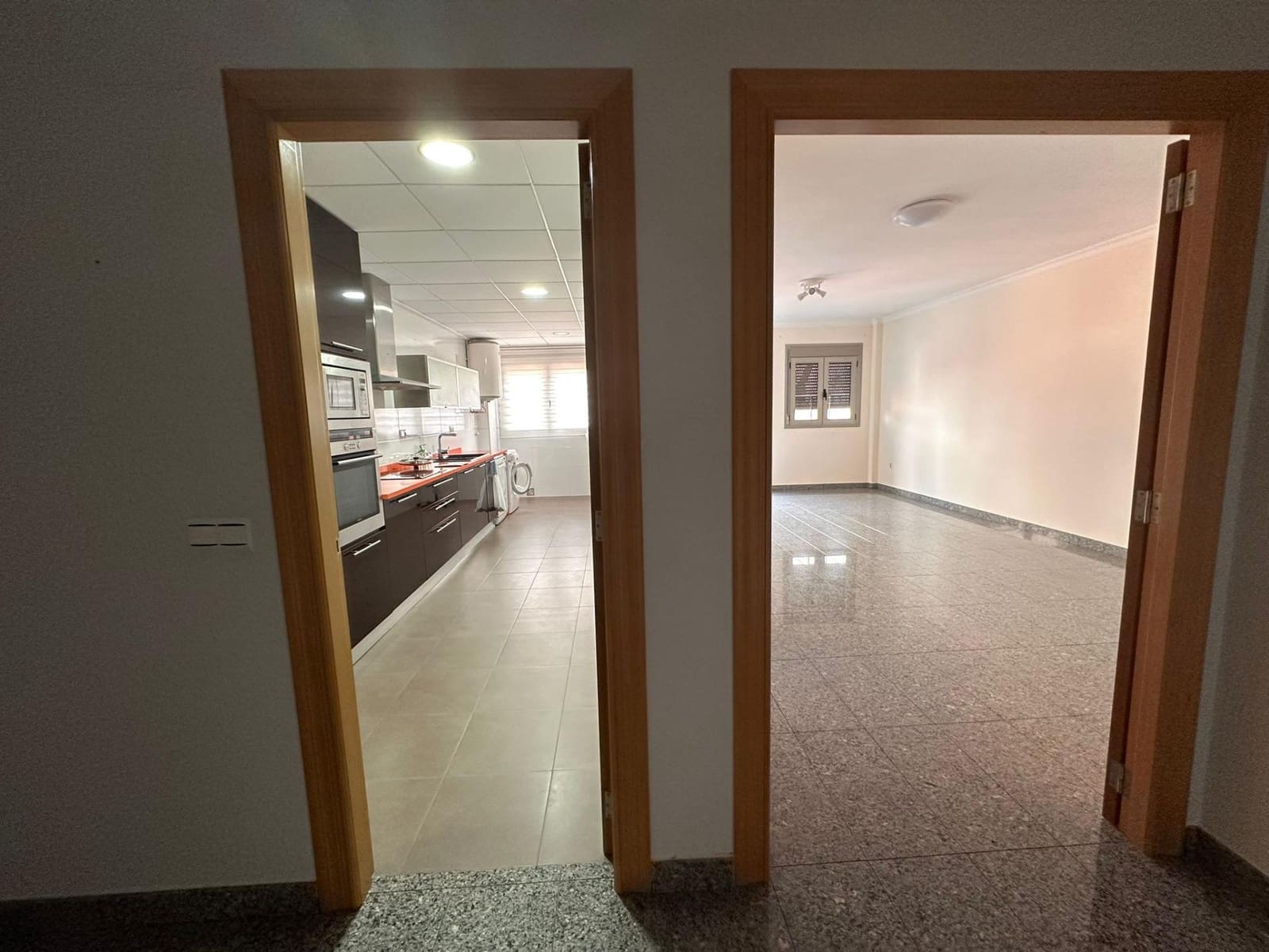 3 bedroom Flat for sale in Gandia - € 190,000 (Ref: 8847693)