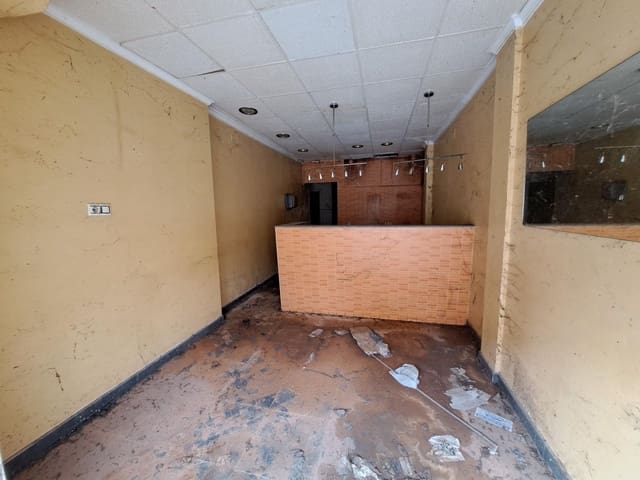 Erhverv til salg i Alzira - € 48.000 (Ref: 8888368)