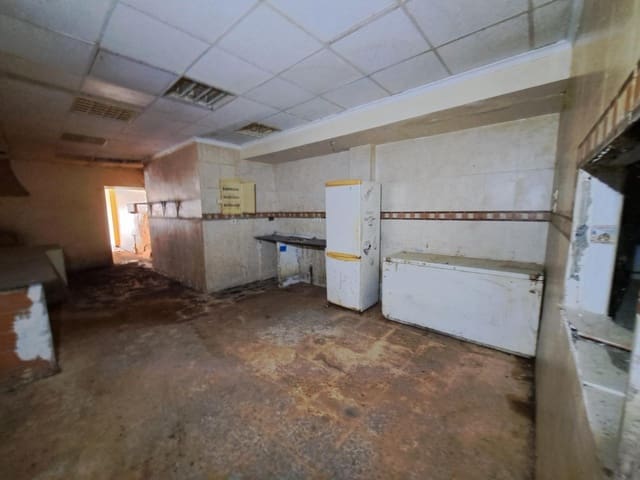 Erhverv til salg i Alzira - € 48.000 (Ref: 8888368)