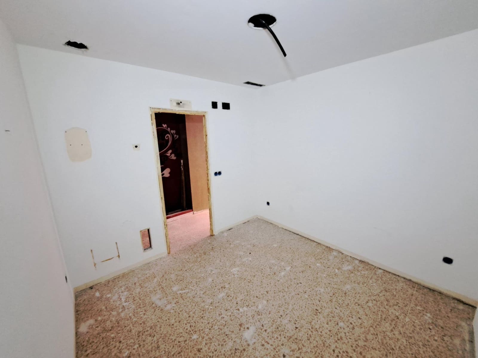 Erhverv til leje i Alzira - € 450 (Ref: 8894630)