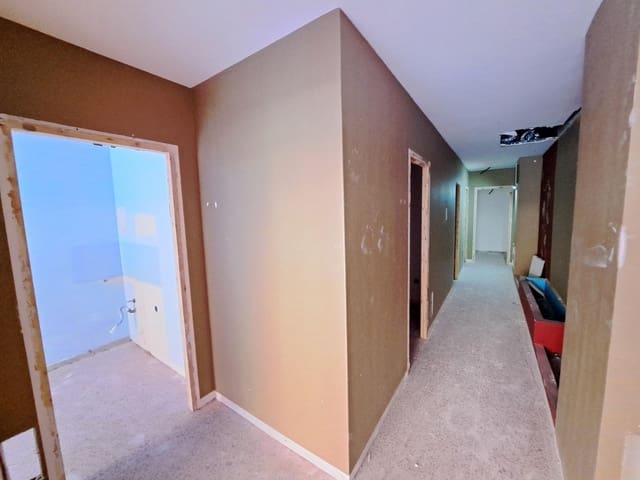 Erhverv til leje i Alzira - € 450 (Ref: 8894630)