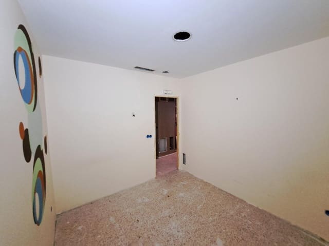 Erhverv til leje i Alzira - € 450 (Ref: 8894630)