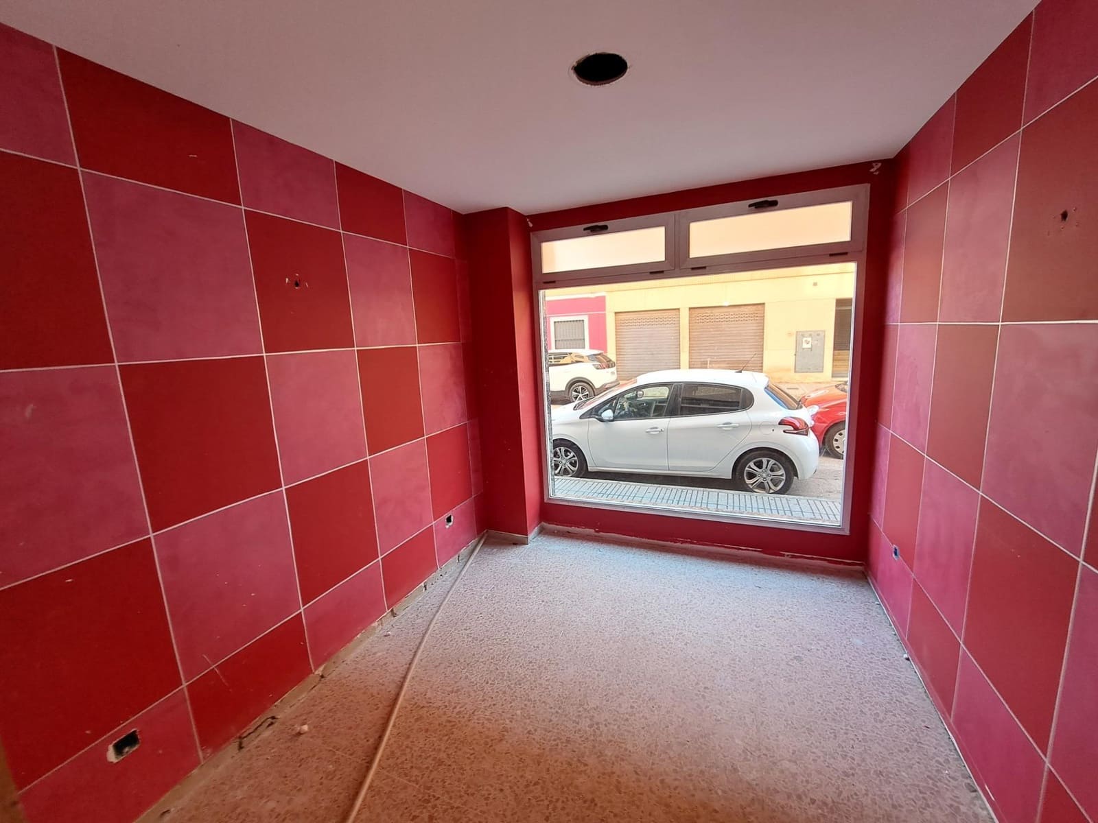 Erhverv til leje i Alzira - € 450 (Ref: 8894630)