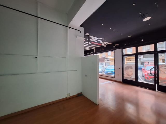 Komercyjne do wynajęcia w Alzira - 700 € (Ref: 8900335)