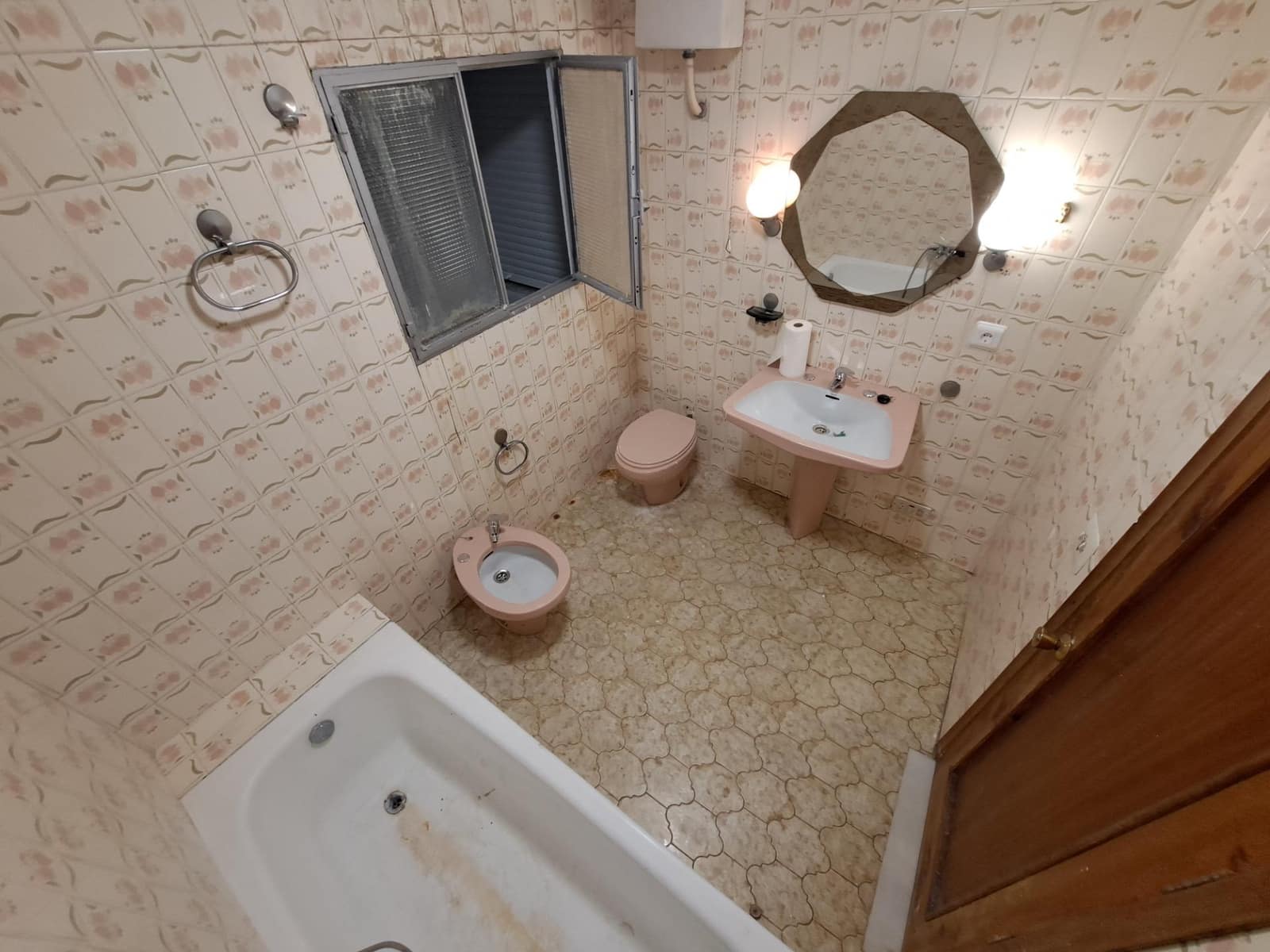 8 soveværelse Byhus til salg i Alzira med garage - € 254.000 (Ref: 8911183)