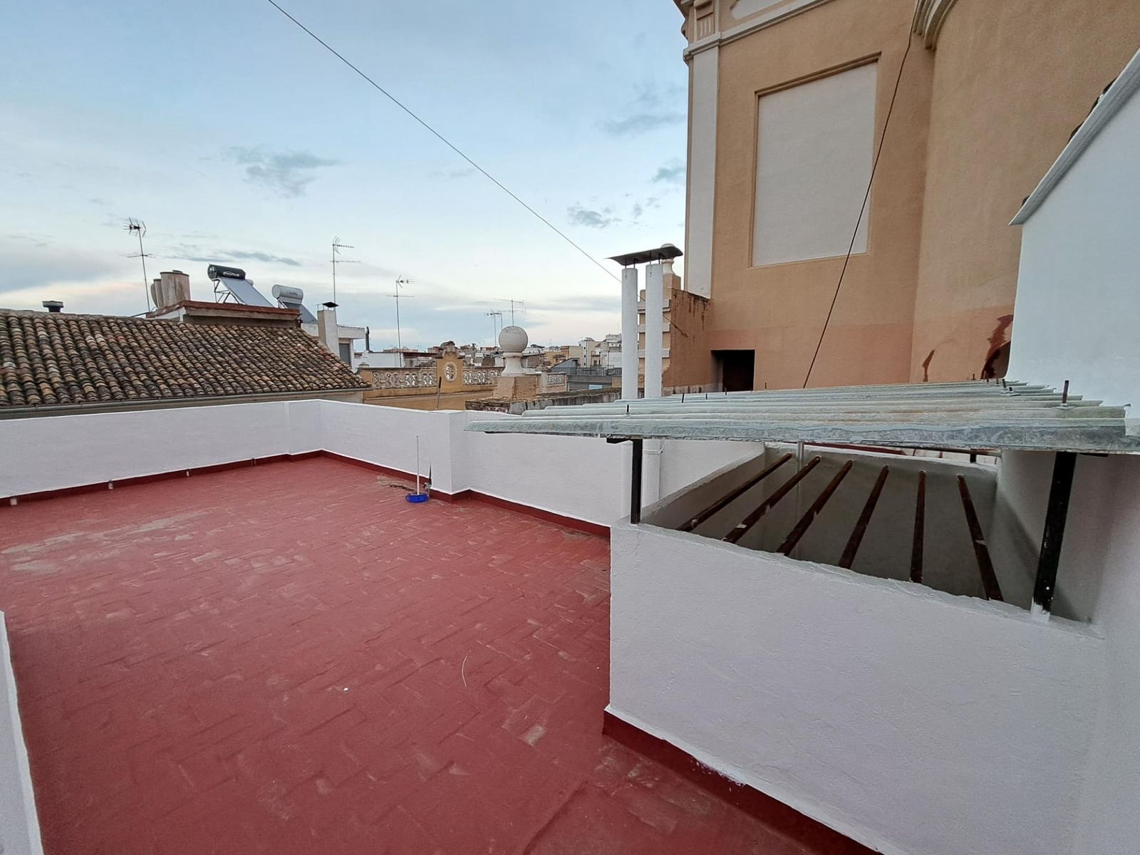 8 soveværelse Byhus til salg i Alzira med garage - € 254.000 (Ref: 8911183)