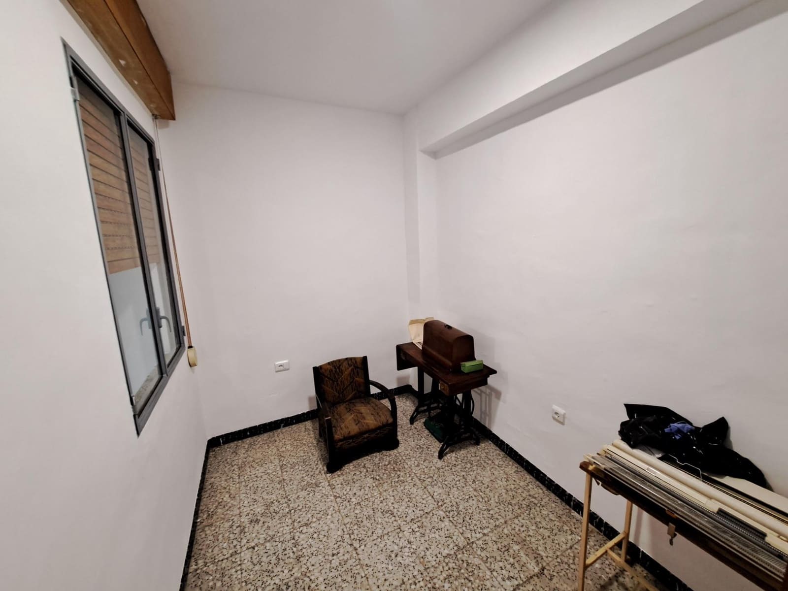 8 soveværelse Byhus til salg i Alzira med garage - € 254.000 (Ref: 8911183)