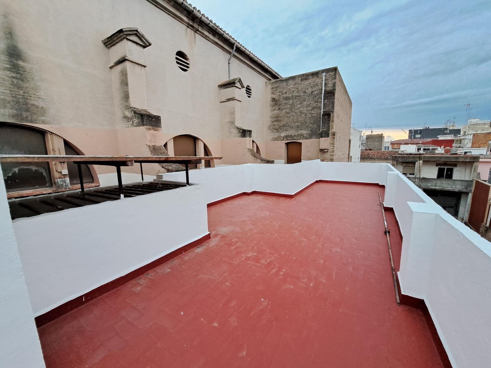 8 soveværelse Byhus til salg i Alzira med garage - € 254.000 (Ref: 8911183)