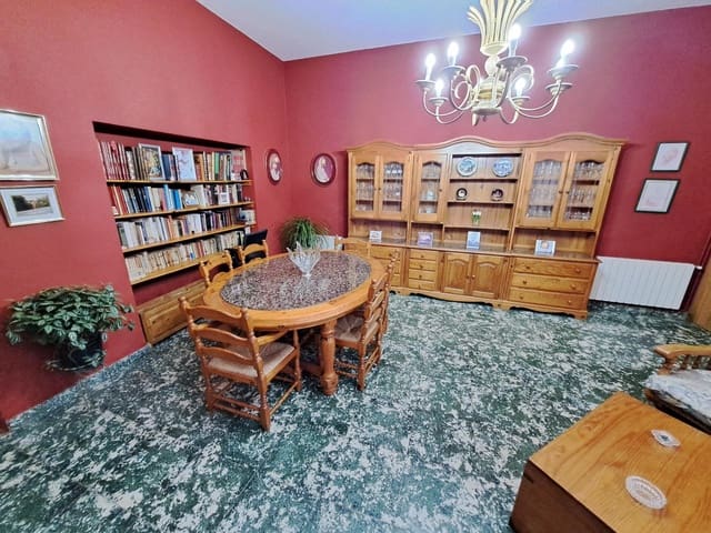 6 soveværelse Lejlighed til salg i Carcaixent - € 220.000 (Ref: 8911184)