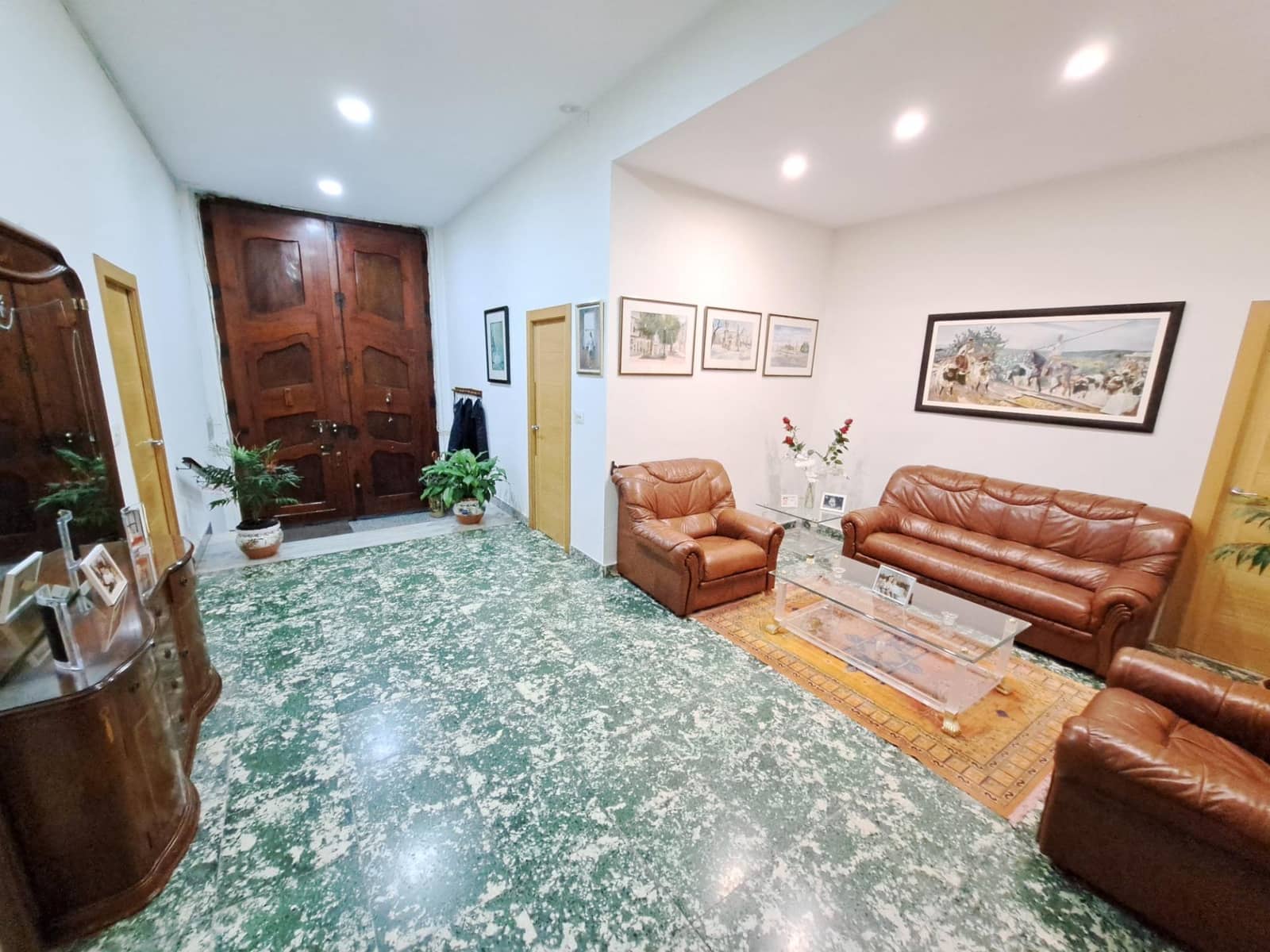 6 soveværelse Lejlighed til salg i Carcaixent - € 220.000 (Ref: 8911184)