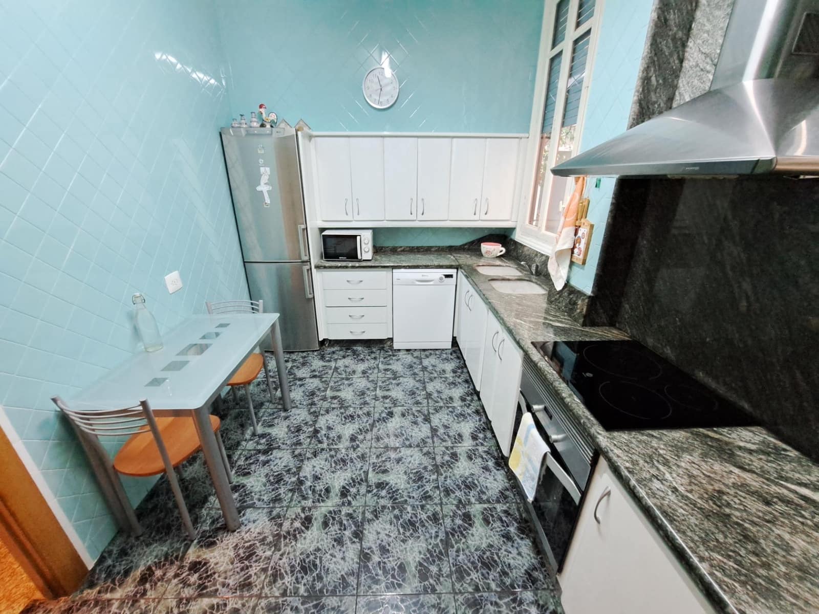 6 soveværelse Lejlighed til salg i Carcaixent - € 220.000 (Ref: 8911184)