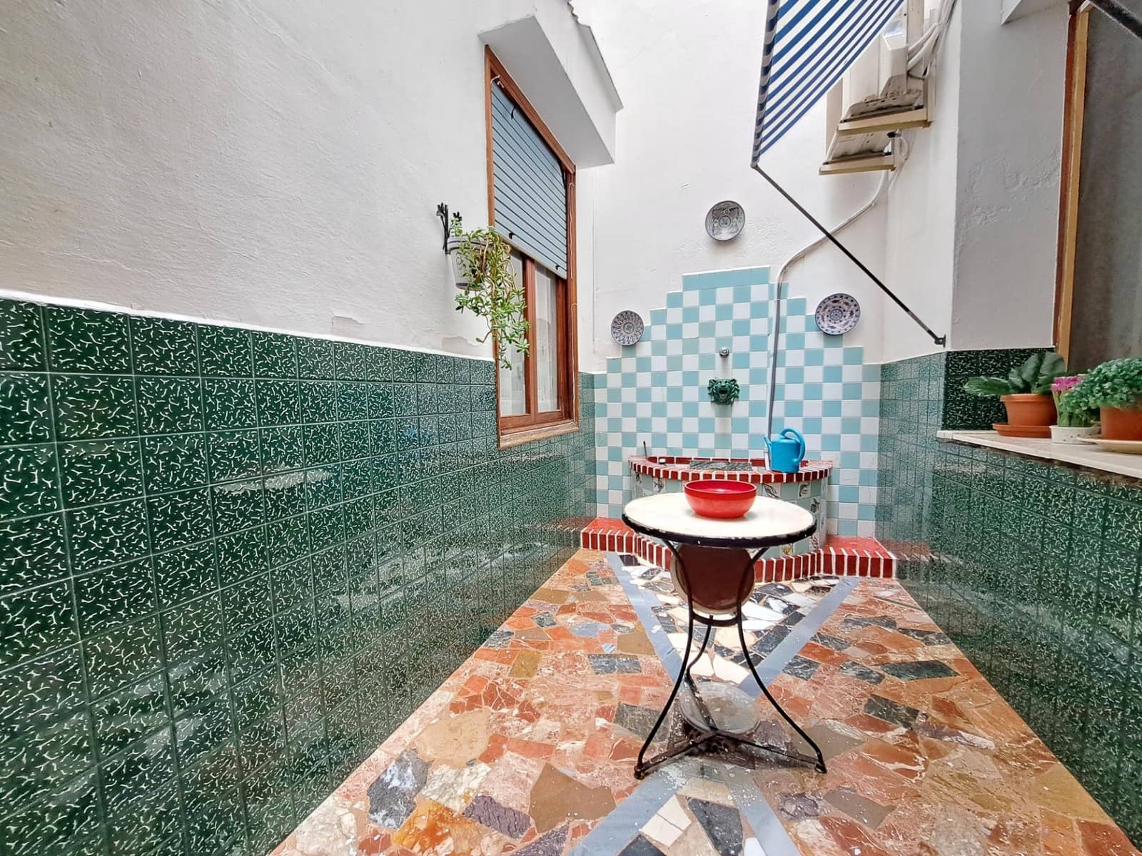 6 soveværelse Lejlighed til salg i Carcaixent - € 220.000 (Ref: 8911184)