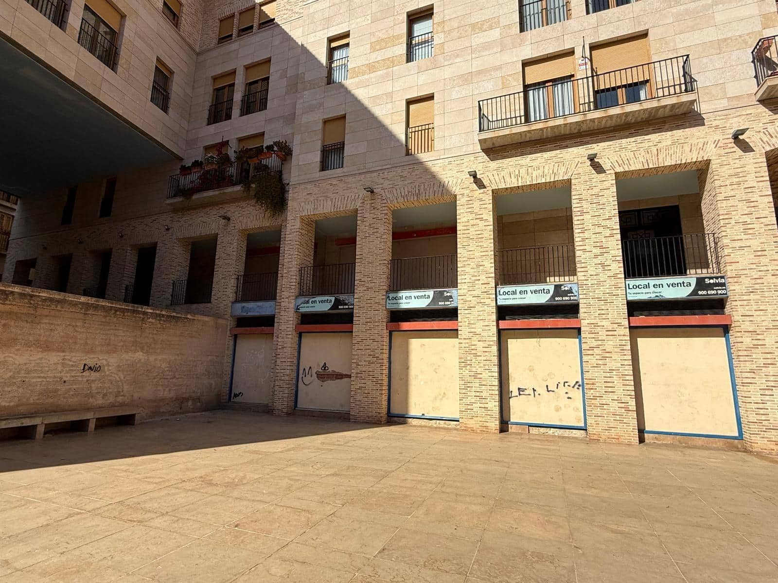Local Comercial en Alzira en alquiler - 5.000 € (Ref: 8918216)