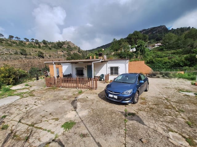 4 soveværelse Villa til salg i Alzira med swimmingpool - € 143.000 (Ref: 8929019)