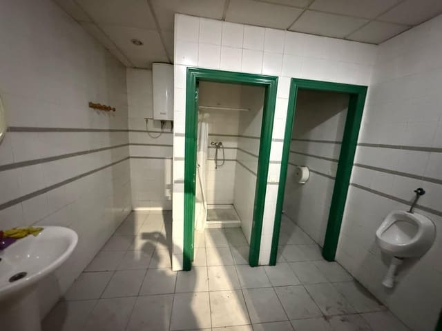 Azienda in vendita in Alzira - 750.000 € (Rif: 8943833)