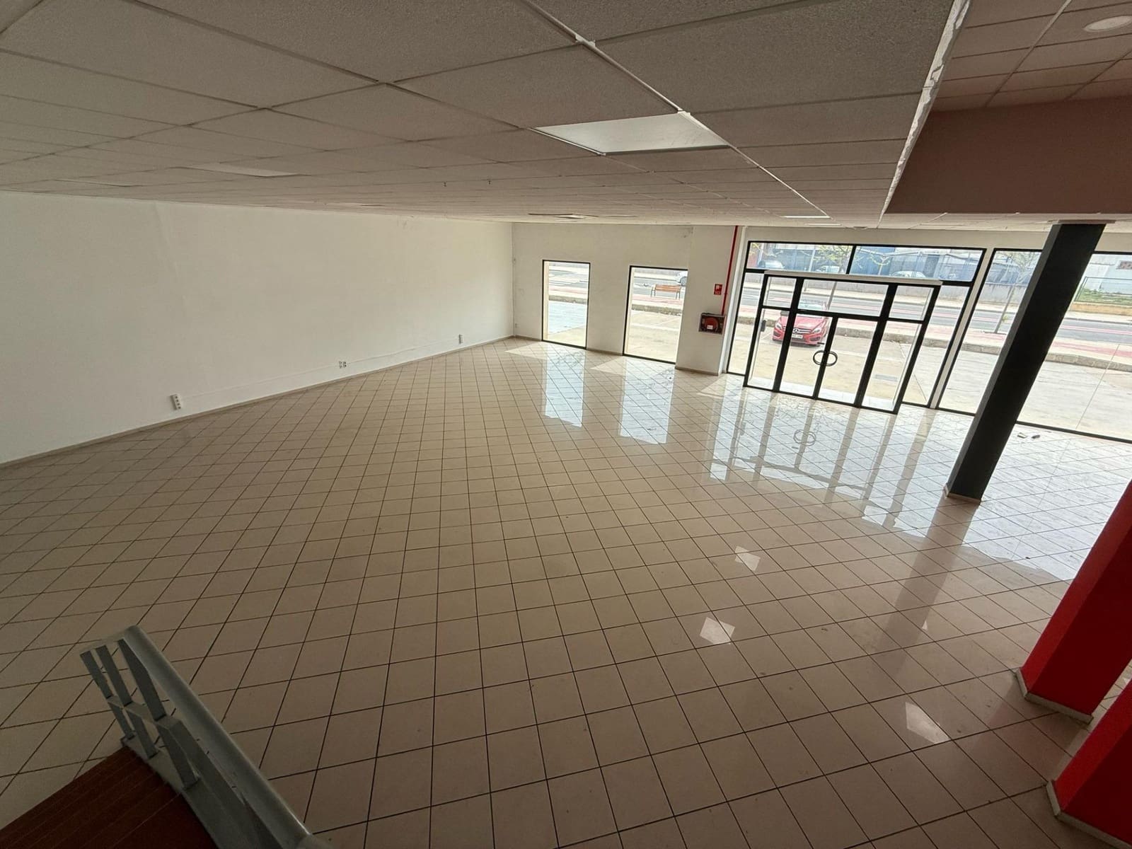 Virksomhed til salg i Alzira - € 750.000 (Ref: 8943833)