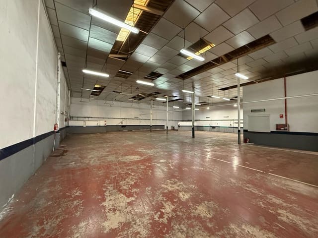 Azienda in vendita in Alzira - 750.000 € (Rif: 8943833)