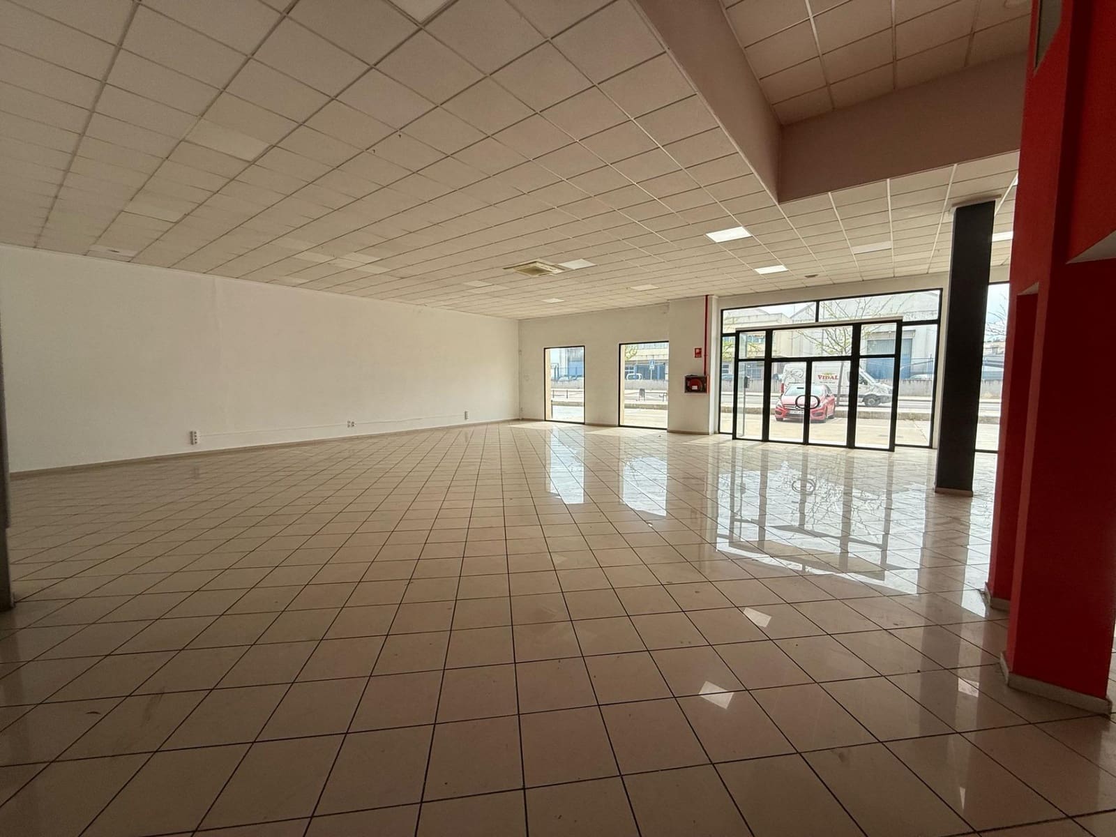 Virksomhed til salg i Alzira - € 750.000 (Ref: 8943833)