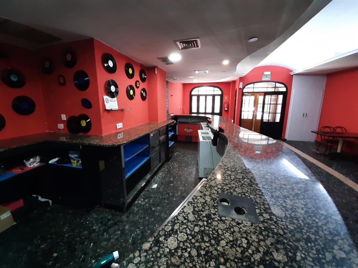 Erhverv til leje i Alzira - € 1.200 (Ref: 8970314)